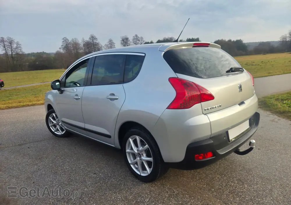 PEUGEOT 3008 1.6 HDi Premium