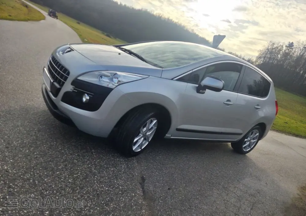 PEUGEOT 3008 1.6 HDi Premium