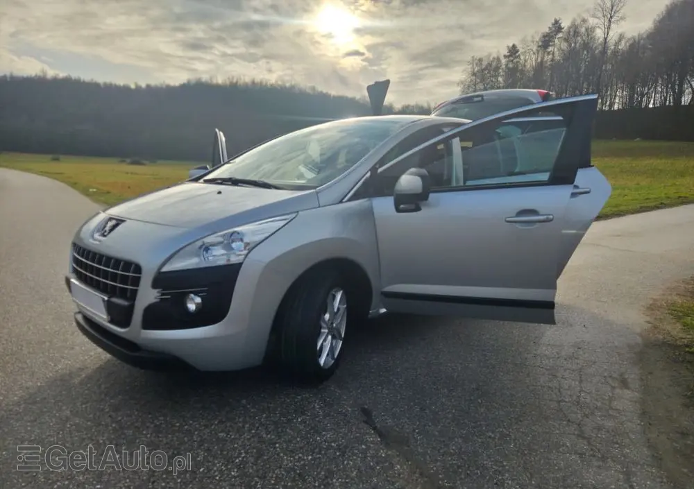 PEUGEOT 3008 1.6 HDi Premium