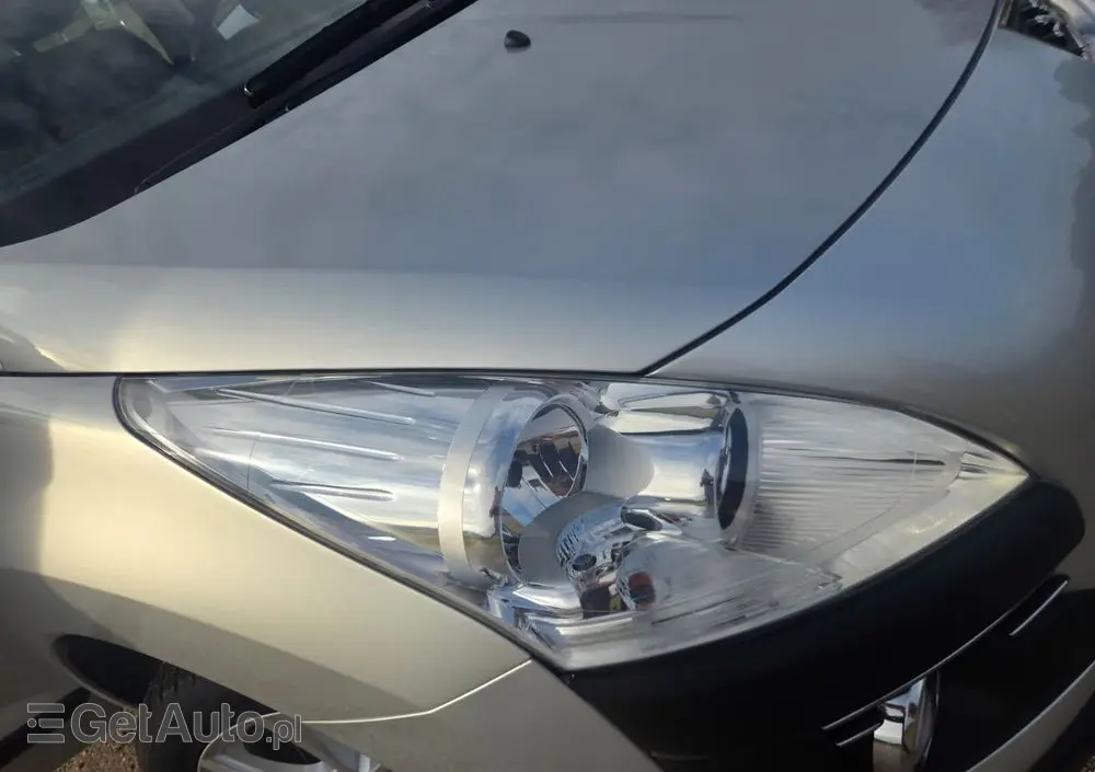 PEUGEOT 3008 1.6 HDi Premium