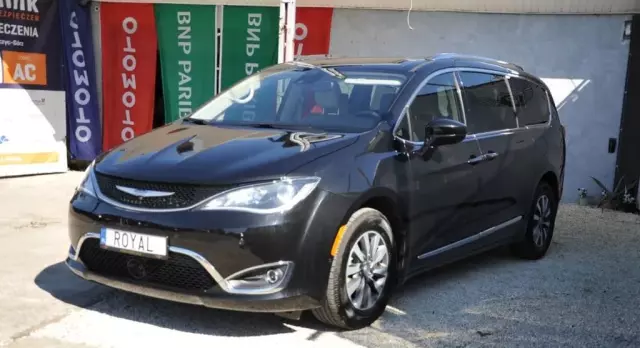 CHRYSLER Pacifica 