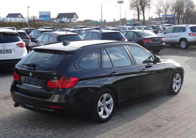 BMW Seria 3 320d DPF Touring Blue Performance Edition Fleet