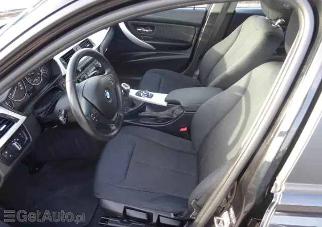 BMW Seria 3 320d DPF Touring Blue Performance Edition Fleet