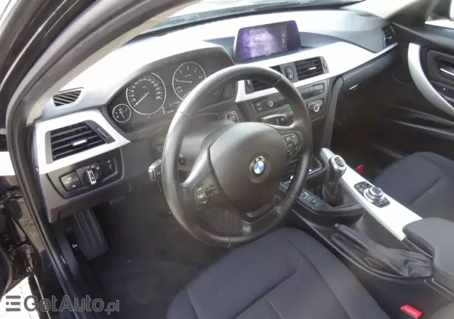 BMW Seria 3 320d DPF Touring Blue Performance Edition Fleet