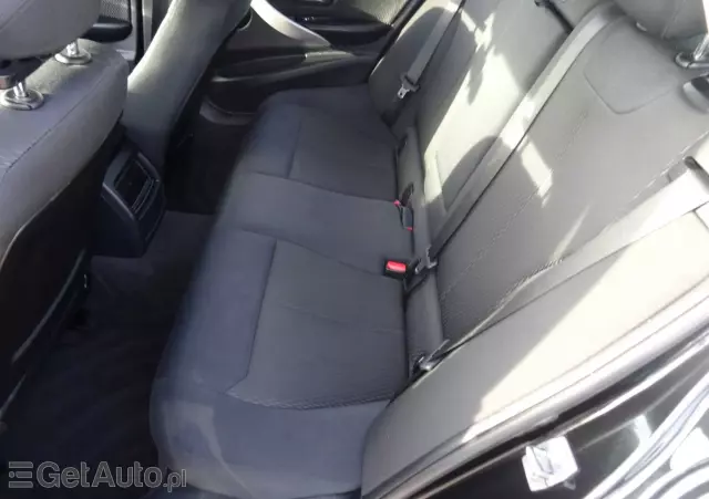 BMW Seria 3 320d DPF Touring Blue Performance Edition Fleet