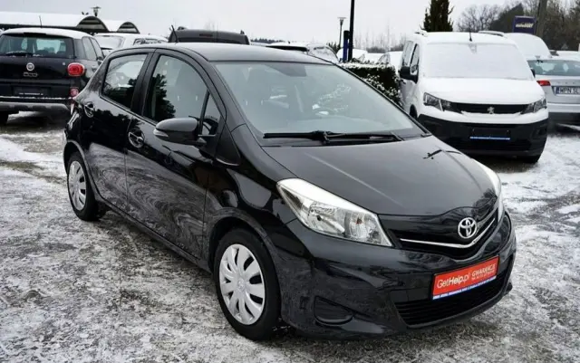 TOYOTA Yaris 
