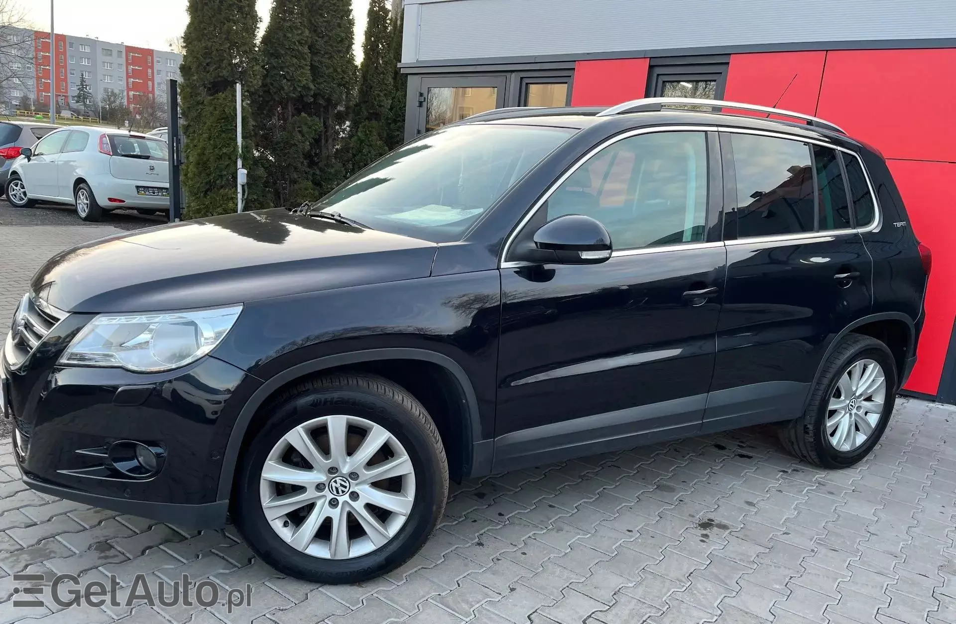 VOLKSWAGEN Tiguan 