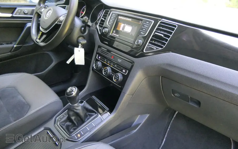 VOLKSWAGEN Golf Sportsvan SV 1.6 TDI BMT Highline