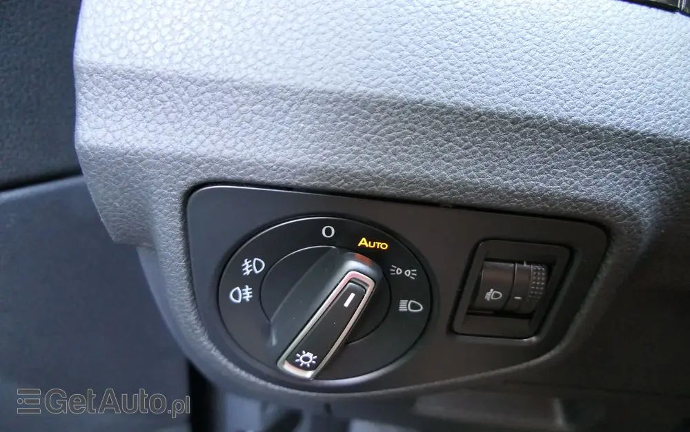 VOLKSWAGEN Golf Sportsvan SV 1.6 TDI BMT Highline