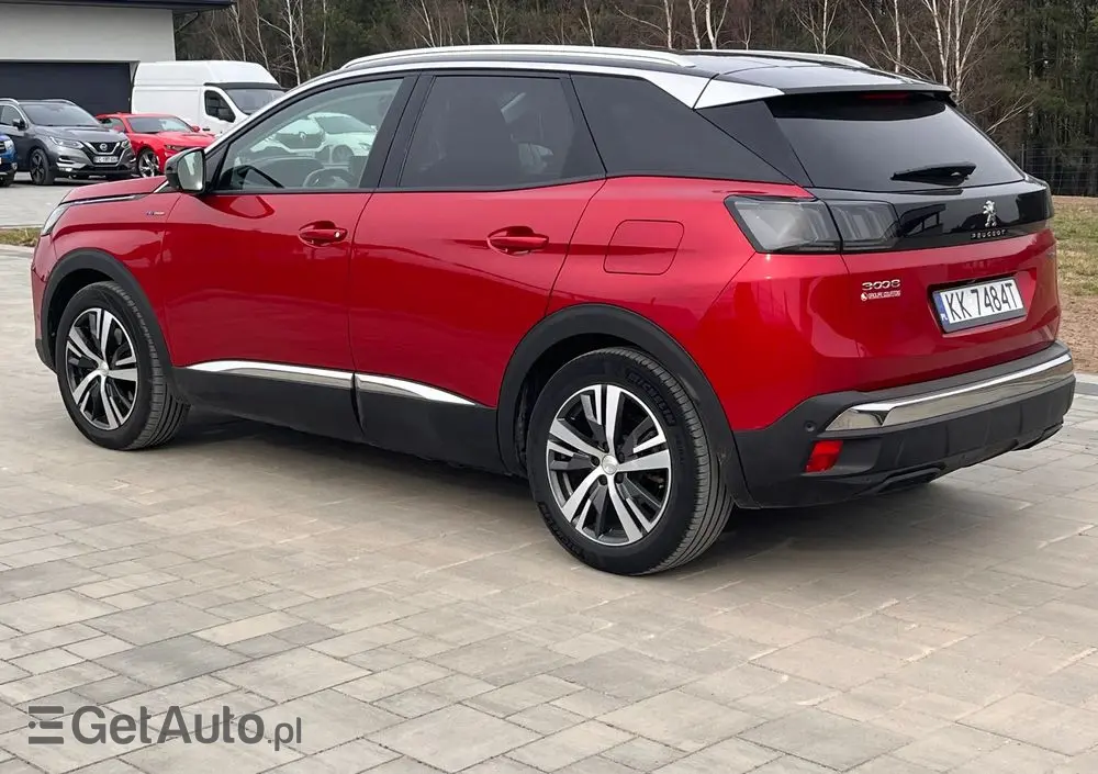 PEUGEOT 3008 225 e-EAT8 Allure