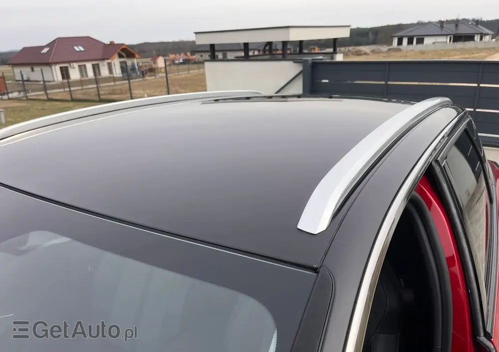 PEUGEOT 3008 225 e-EAT8 Allure