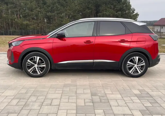 PEUGEOT 3008 225 e-EAT8 Allure