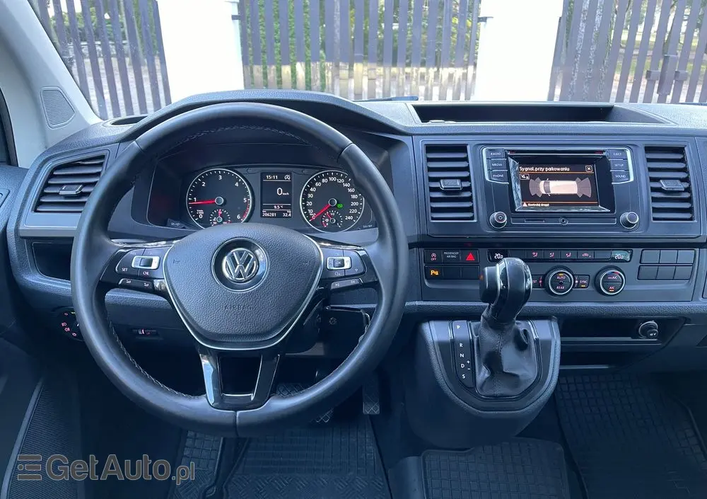 VOLKSWAGEN Caravelle 2.0 TDI L1 Highline DSG