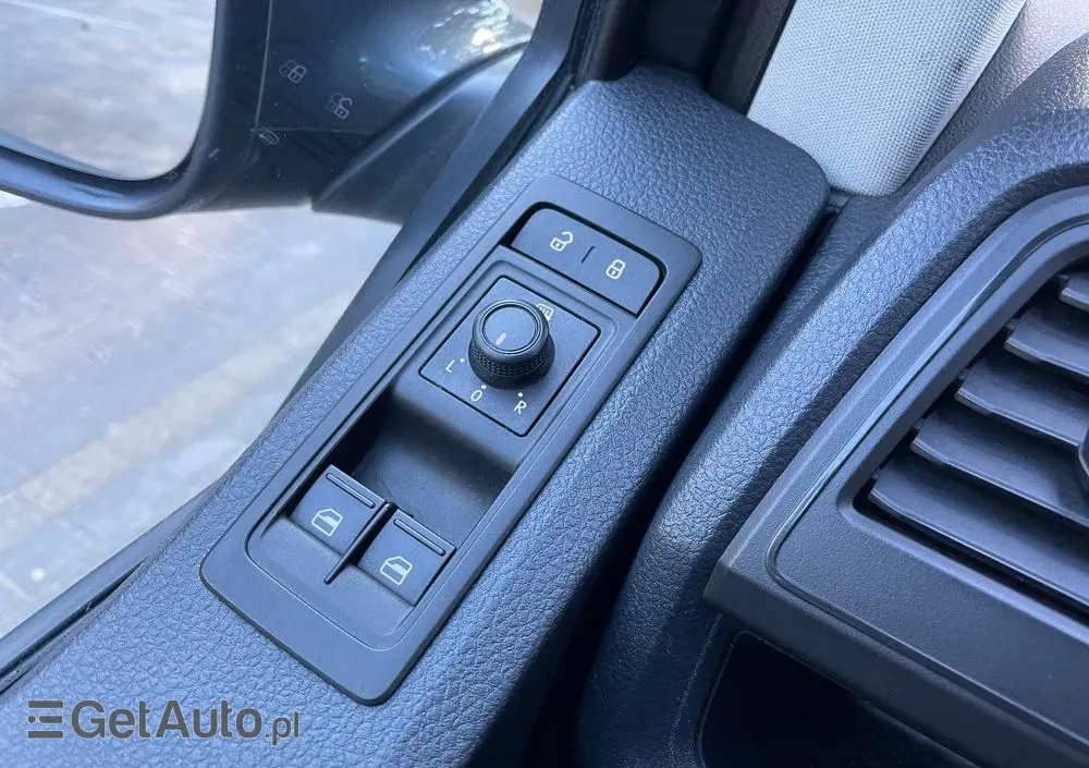 VOLKSWAGEN Caravelle 2.0 TDI L1 Highline DSG