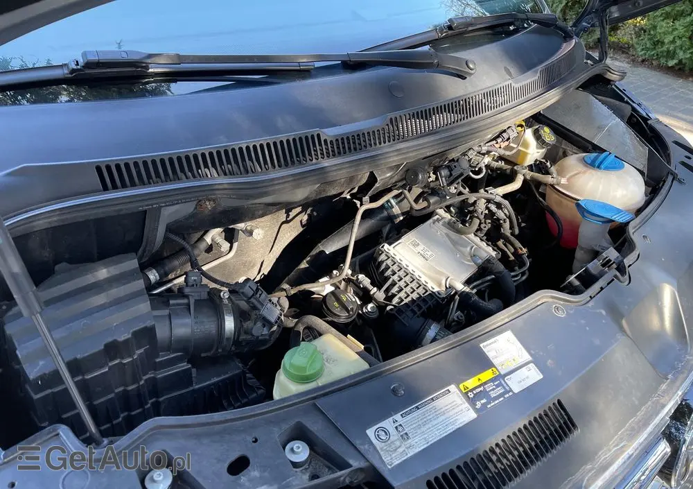 VOLKSWAGEN Caravelle 2.0 TDI L1 Highline DSG
