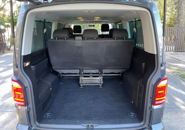 VOLKSWAGEN Caravelle 2.0 TDI L1 Highline DSG
