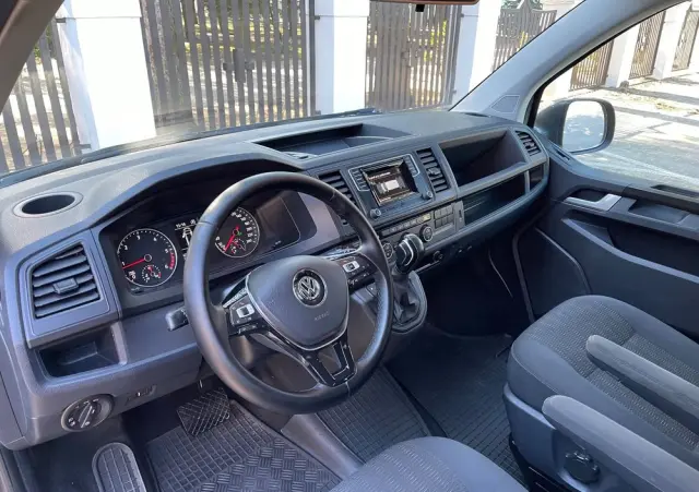 VOLKSWAGEN Caravelle 2.0 TDI L1 Highline DSG