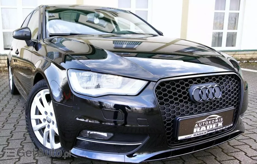 AUDI A3 1.4 TFSI Sportback S tronic Attraction