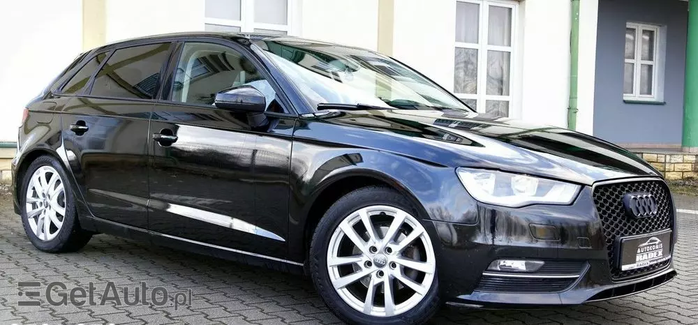 AUDI A3 1.4 TFSI Sportback S tronic Attraction