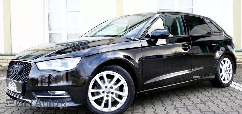 AUDI A3 1.4 TFSI Sportback S tronic Attraction