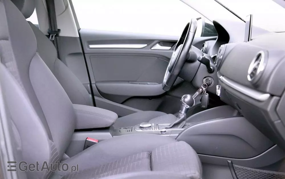 AUDI A3 1.4 TFSI Sportback S tronic Attraction