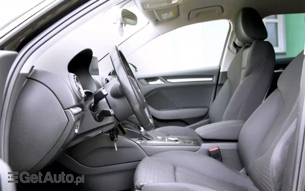 AUDI A3 1.4 TFSI Sportback S tronic Attraction