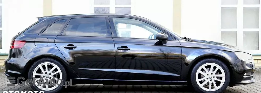 AUDI A3 1.4 TFSI Sportback S tronic Attraction