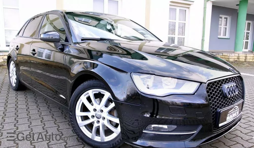 AUDI A3 1.4 TFSI Sportback S tronic Attraction