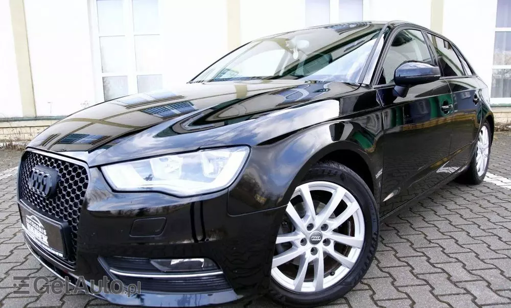 AUDI A3 1.4 TFSI Sportback S tronic Attraction