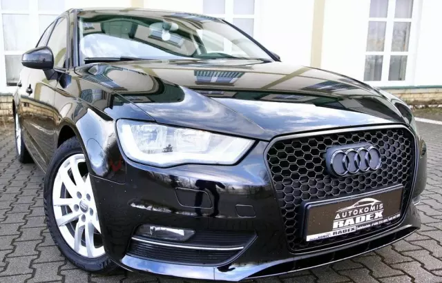 AUDI A3 1.4 TFSI Sportback S tronic Attraction