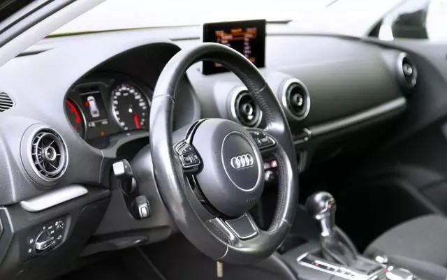 AUDI A3 1.4 TFSI Sportback S tronic Attraction