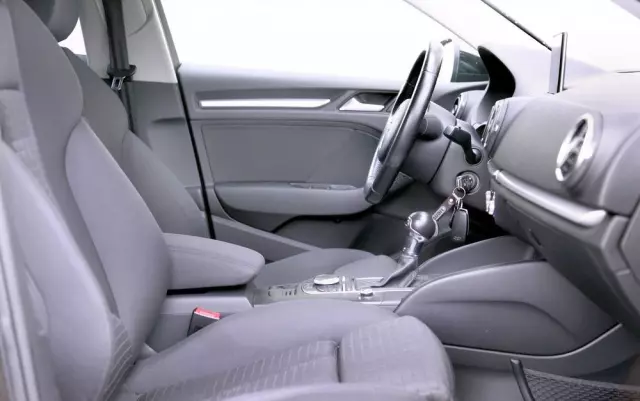 AUDI A3 1.4 TFSI Sportback S tronic Attraction