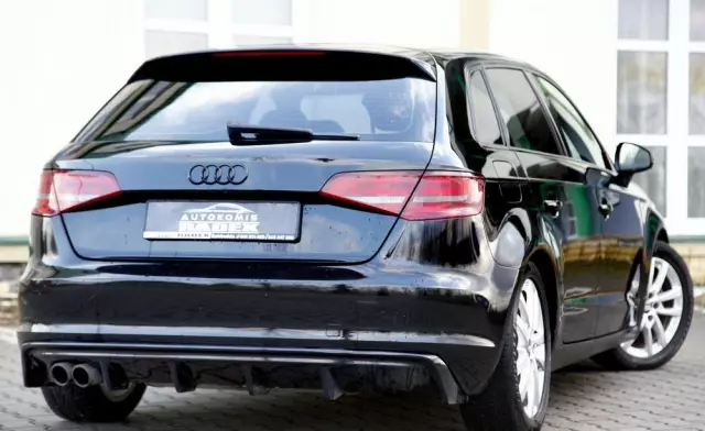 AUDI A3 1.4 TFSI Sportback S tronic Attraction