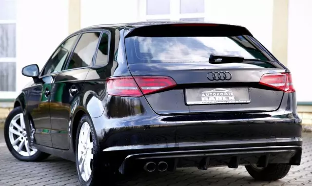 AUDI A3 1.4 TFSI Sportback S tronic Attraction