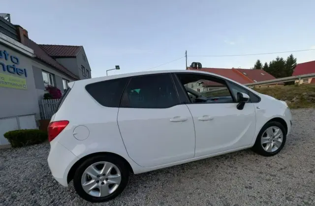 OPEL Meriva 
