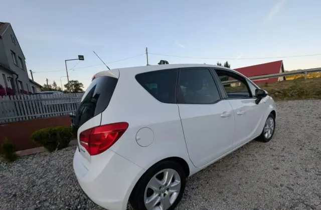 OPEL Meriva 