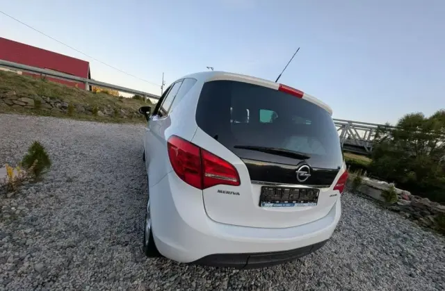 OPEL Meriva 