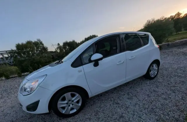 OPEL Meriva 