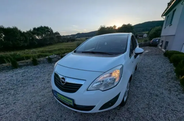 OPEL Meriva 