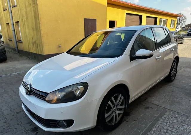 VOLKSWAGEN Golf 1.6 TDI BlueMotion Technology Trendline