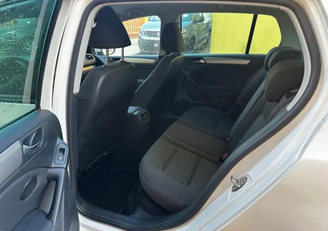 VOLKSWAGEN Golf 1.6 TDI BlueMotion Technology Trendline
