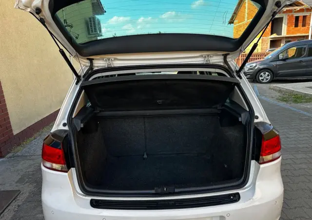 VOLKSWAGEN Golf 1.6 TDI BlueMotion Technology Trendline