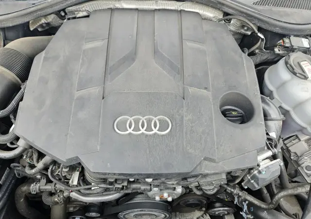 AUDI A8 50 TDI quattro tiptronic