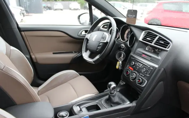 CITROËN DS4 1.6 VTi SoChic