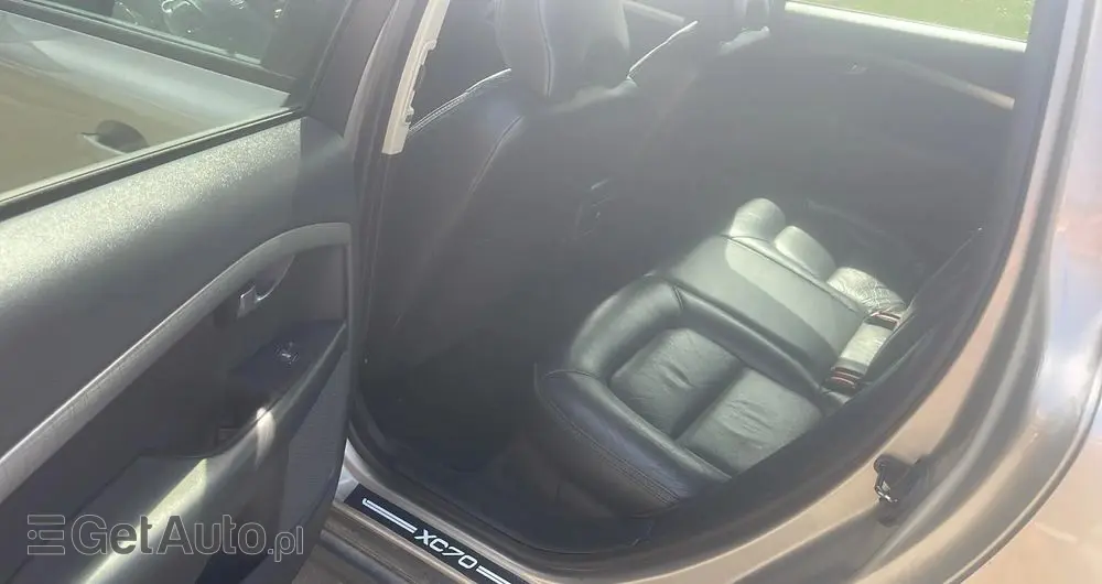 VOLVO XC 70 D5 AWD Kinetic