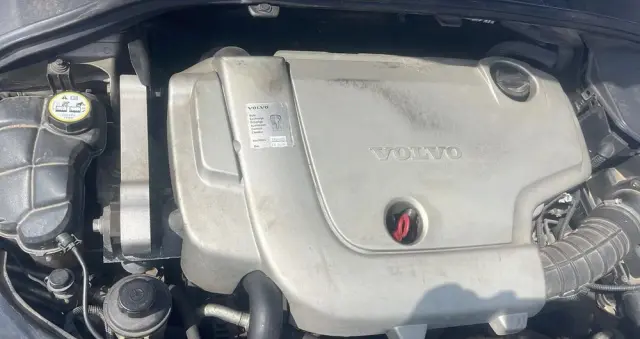 VOLVO XC 70 D5 AWD Kinetic