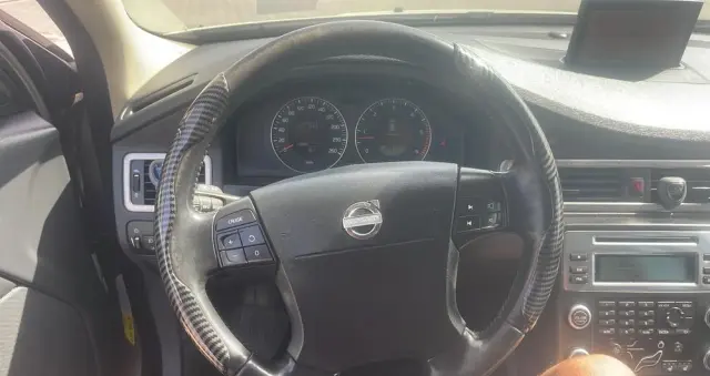 VOLVO XC 70 D5 AWD Kinetic