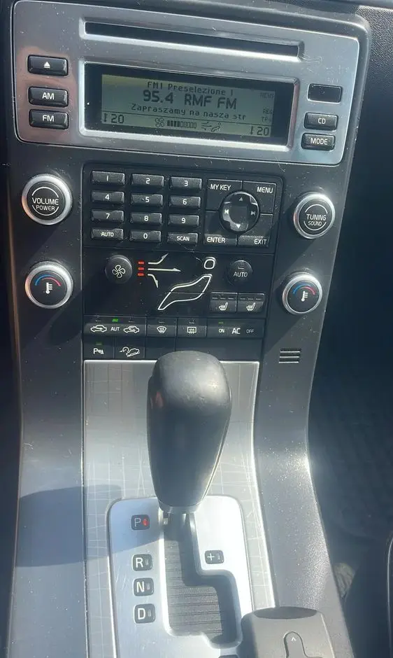 VOLVO XC 70 D5 AWD Kinetic