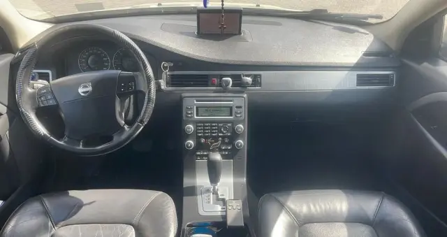 VOLVO XC 70 D5 AWD Kinetic