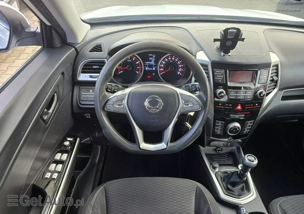 SSANGYONG/KGM Tivoli 